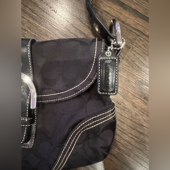 Black Coach Purse Shoulder Bag - Picture 11 of 12